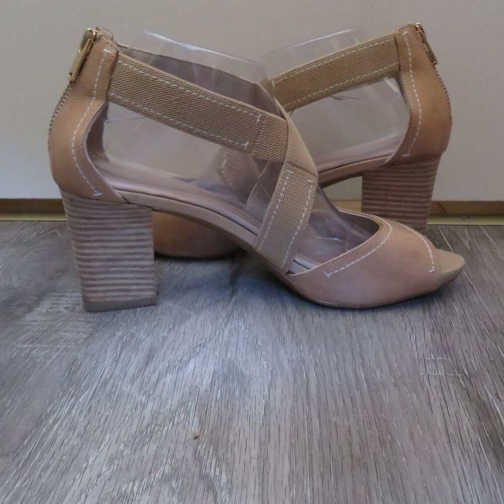 ROCKPORT Adiprene by Adidas Tan SANDALS Zip Heel Size 9 (K446)
